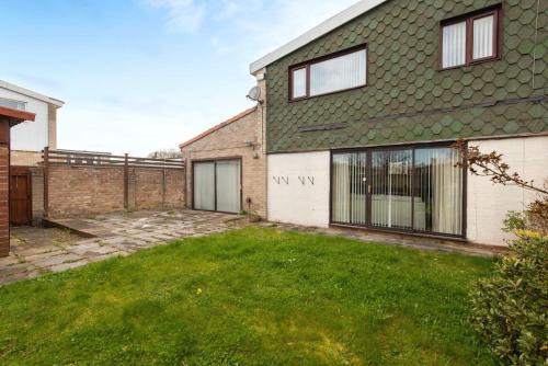 Newton Aycliffe House | Bousfield Crescent