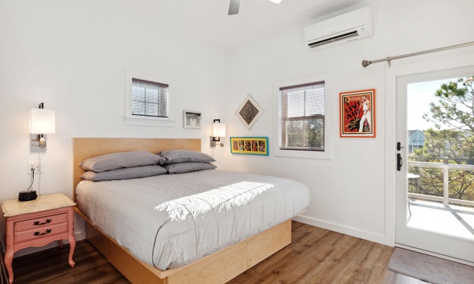 Folly Beach Hotel | Boutique Hotel Folly Room 8: Deluxe Studio with a spacious deck and marsh views