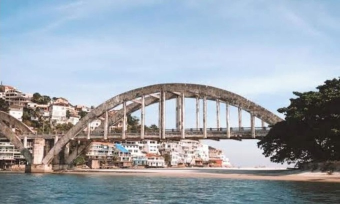 Barra de Guaratiba Cabin | Up Home Hosting Nature and Simplicity