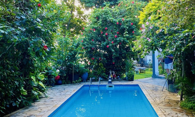Praia da Armacao do Itapocoroi House | Casa Aconchegante em Penha, pé na Areia, com Piscina e Quintal Arborizado