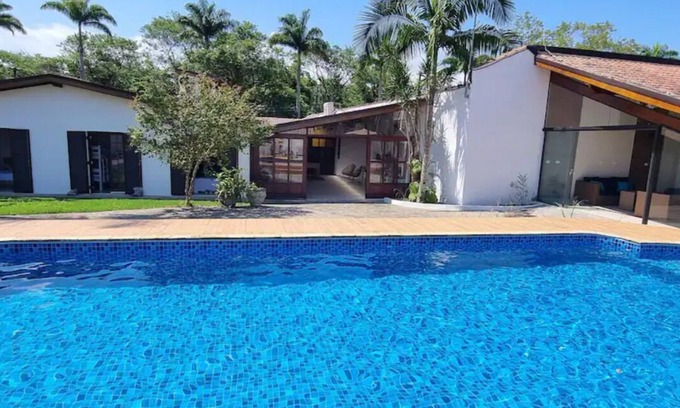 Tenorio Villa | Casa em Condominio Fechado com Piscina