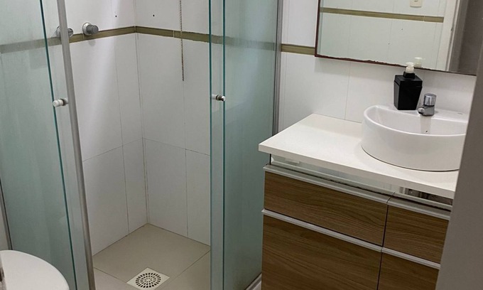 Varzea do Ranchinho Condo | Aluga-se- 1 quarto, 1 ban, .cozinha compartilhada,1 garagem p/casal ou mulher.