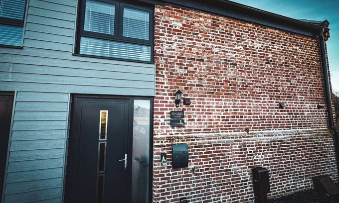 Carlton Colville House | Bracken Barn Carlton Colville Lowestoft 8 Guests