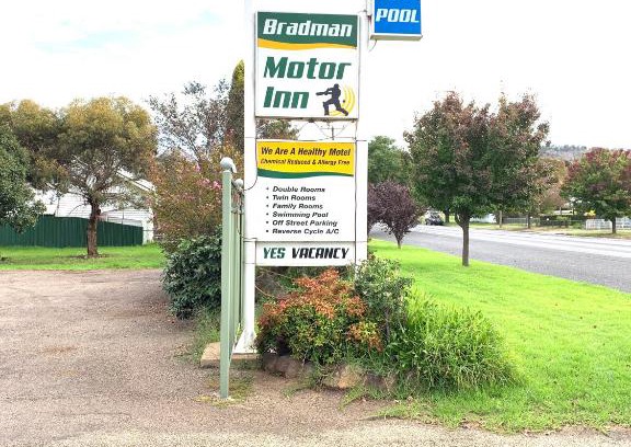Cootamundra Hotel | Bradman Motor Inn