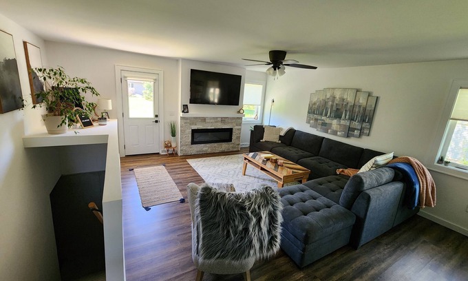 Random Lake House | Brand New 3-bedroom Home in Random Lake with office, quick walk to the beach!