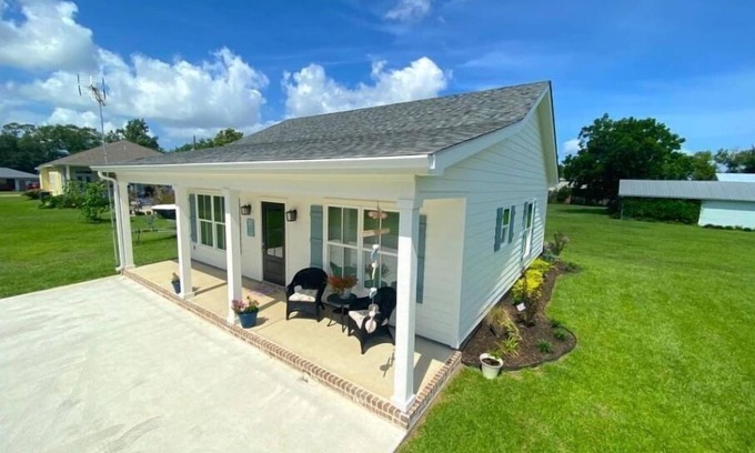Bay St Louis Cottage | Brand New! Charming cottage, centrally located in Old Town Bay St. Louis.
