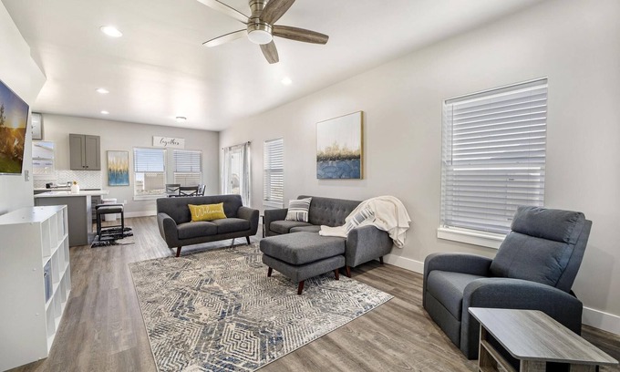 Twin Falls House | Brand New Construction 2 level townhome Central TF 899