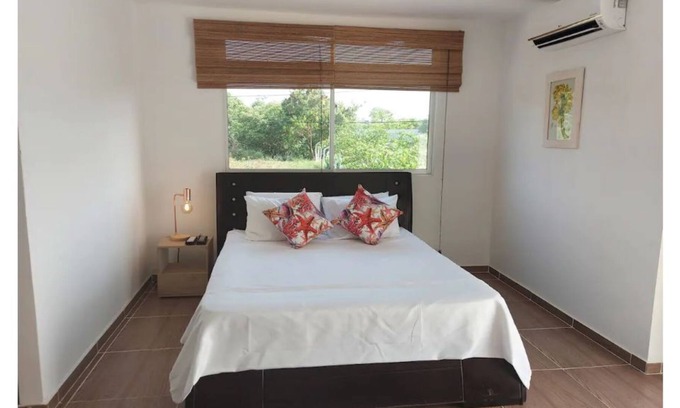 Papare Cottage | Brand New Home With Oceanview 5 min to the Beach