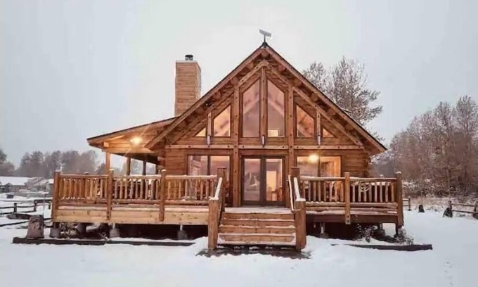 Chester Cabin | Brand New Log Home in Chester Ca, Meadow View