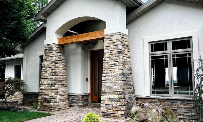 Sunrise Beach House | Brand New Luxurious Cliffside Lodge Overlooking the Lake with Pool & Hot Tub