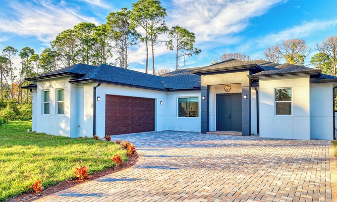 North Port Villa | Brand New Luxury Modern House