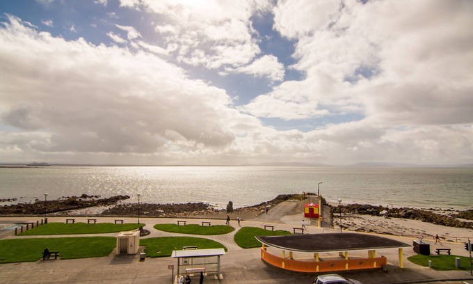Galway Apartment | Breath-taking sea view apartment in Heart of Salthill, Galway