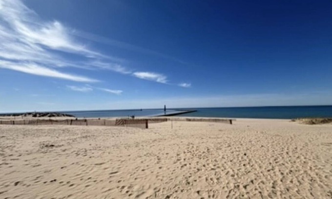 Benzonia House | Breathtaking Bobcat Pines