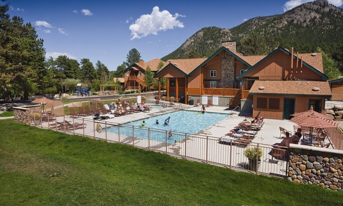 Estes Park Resort | Breathtaking in all directions!