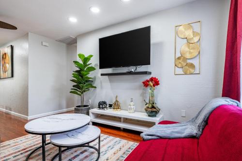 Lakeland House | Breeze of the Lake