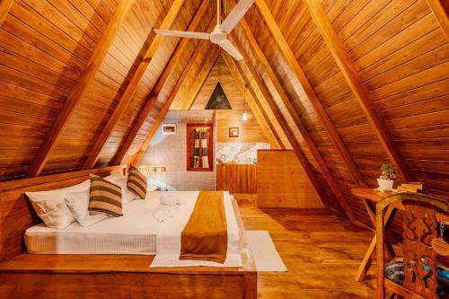 Padinnoruwa Villa | Breeze Over Paddy Field Cabana