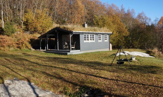 Ulstein Municipality House | Bregnehytte