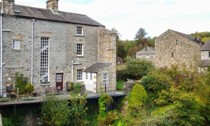 Ingleton House | BRIDGE END COTTAGE, pet friendly, with open fire in Ingleton