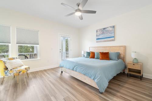 South Pensacola House | Bright and open walk to downtown