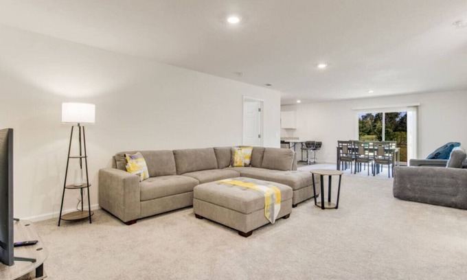 Florida Panhandle House | Bright and Spacious 4 Bed/2 Bath