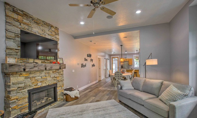 Ludington Apartment | Bright Lower-Level Unit ~ 1 Mi to Lake Michigan