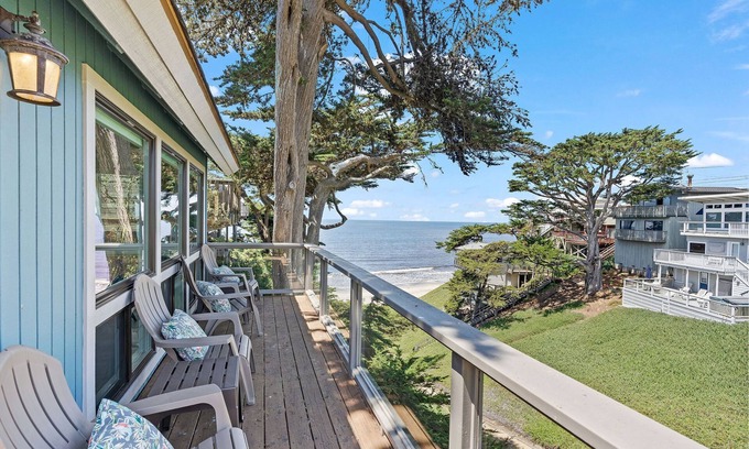 Watsonville House | Bright, Steps to Sand, Ocean Views