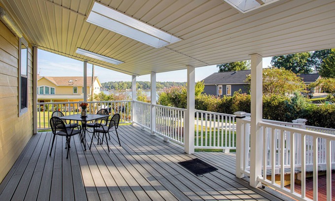 Gold Nugget Point House | Bring Your Boat! Lake Murray Home w/Dock & Ramp