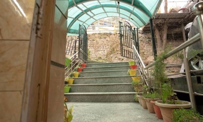 Sanjauli Hotel | Broadway Grand The HM Hotels and Resorts