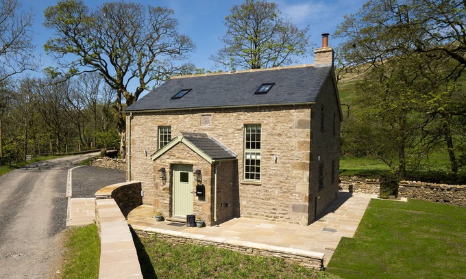 Sedbergh Cottage | Brontë Cottage - 3 Bedroom Riverside Cottage. Sedbergh 4 Miles.