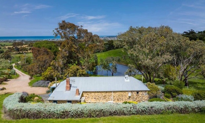 Port Elliot House | Brooklands Cottage 60 Heysen Rd Port Elliot