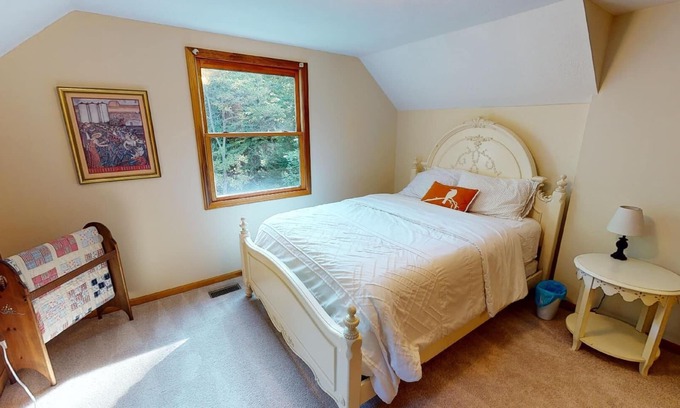 Rockbridge Cottage | Brookside Cottage In Hocking Hills