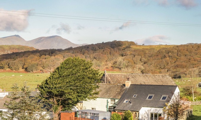 Kirkby-in-Furness Cottage | BROOKSIDE, pet friendly, character holiday cottage in Grizebeck