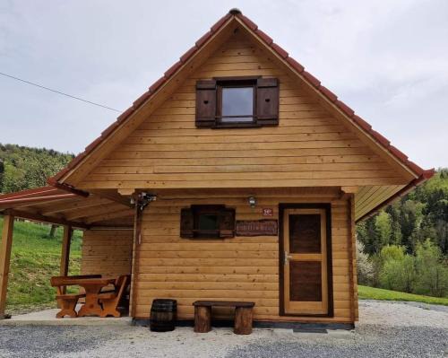 Gorenji Novaki Ski Chalet | Brunarica Jeršin