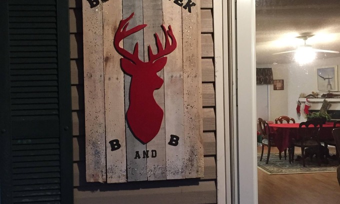 Ideal House | Buck Creek Rest And Recuperate, Quiet In The Woods Getaway