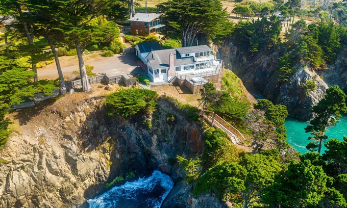 Little River House | Buckhorn Cove Ocean Front with Private Peninsula