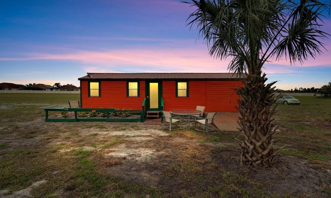 Wimauma House | Budget-Friendly Base - Cozy - Spacious Land