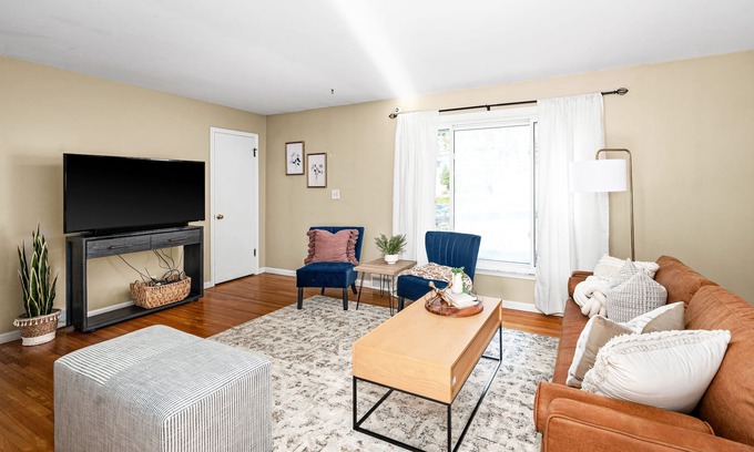 Kenwood House | Buffalo Bliss - near Universities and natural areas-Large deck and backyard