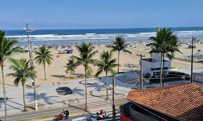 Guilhermina Apartment | BUILDING FACING THE SEA IN PRAIA GRANDE-SP