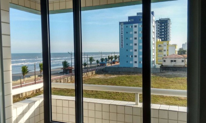 Balneario Martinez Apartment | Building facing the sea. Daily rate from 150.00