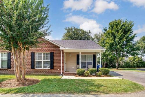 Wingate House | Bulldog Bungalow at Wingate