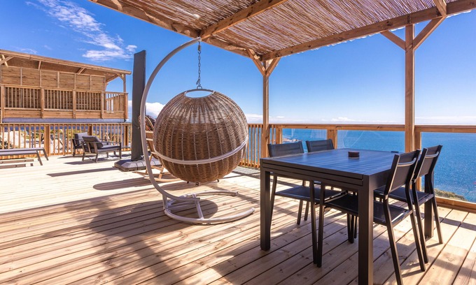 Le Dramont House | Bungalow 'Domaine Ile D'or, Segur 8' with Sea View, Shared Pool and Private Terrace