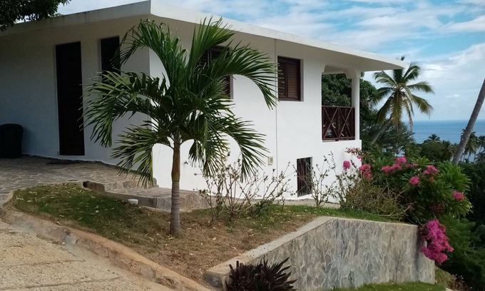 Samana House | Bungalow für 3 Gäste mit 50m² in Punta Balandra