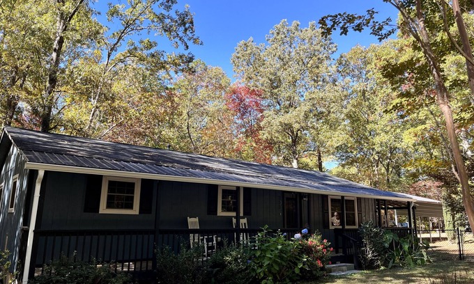 Dahlonega House | Bungalow in small and quiet cul-de-sac, pet-friendly.n