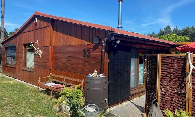 Lenzen House | Bungalow on Rudower See up to 3 people Pet-friendly, nature and tranquillity,
