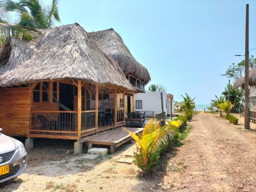 Monitos House | Bungalow Palmar del Viento by AMAUNA
