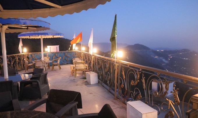 Murree Hotel | Burj A Zafar