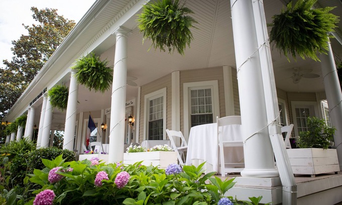 Gibsonville Hotel | Burke Manor Inn & Pavilion