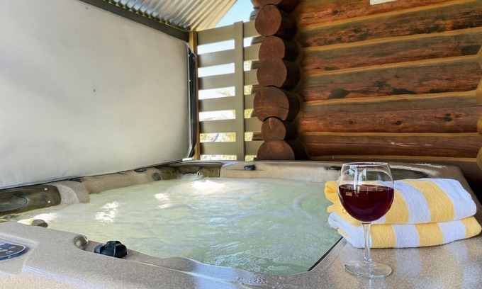 Island Park Cabin | Burley Bear on IP Golf Course, Free Wifi, 2Br + Loft, Private HotTub, 25 Mins to YNP