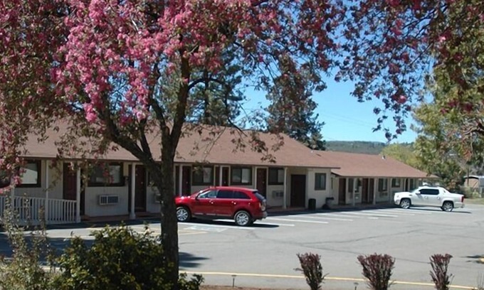 Burney Hotel | Burney Motel