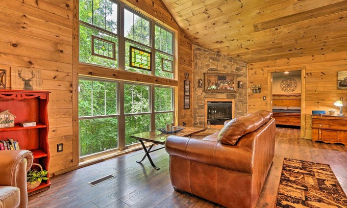 Butler Cabin | Butler Cabin on 19 Acres w/Hot Tub & Fire Pit!